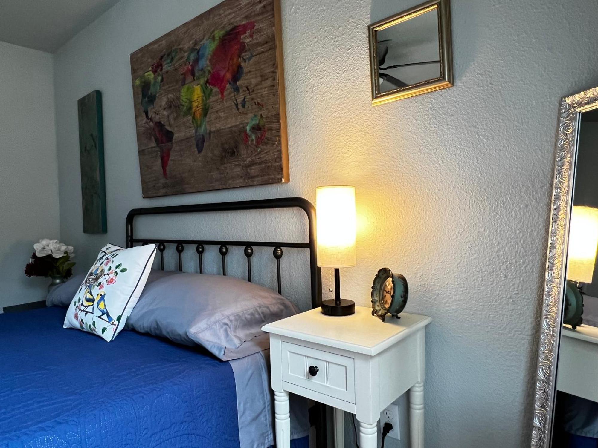 Boho Bliss- Cozy Private Room 2 Miles From Alamodome! San Antonio Exterior photo